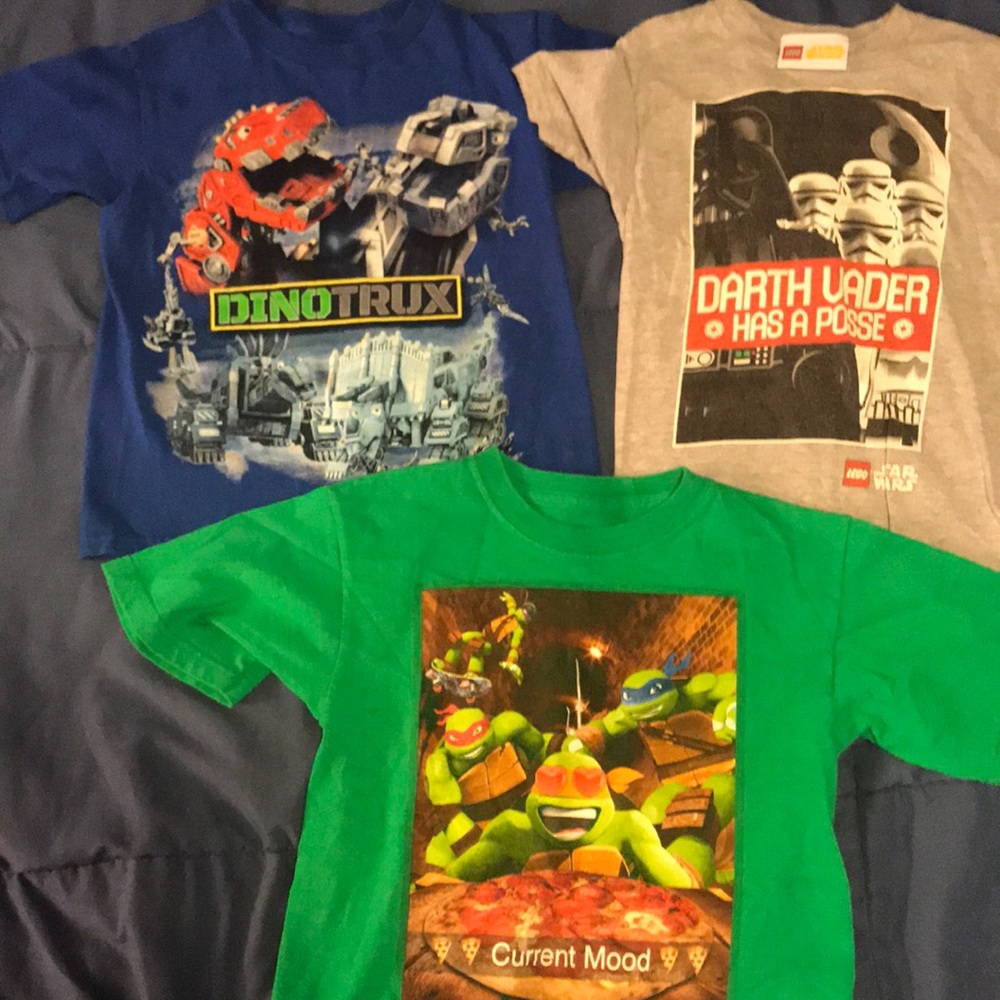 3 little boys T-shirts size 4